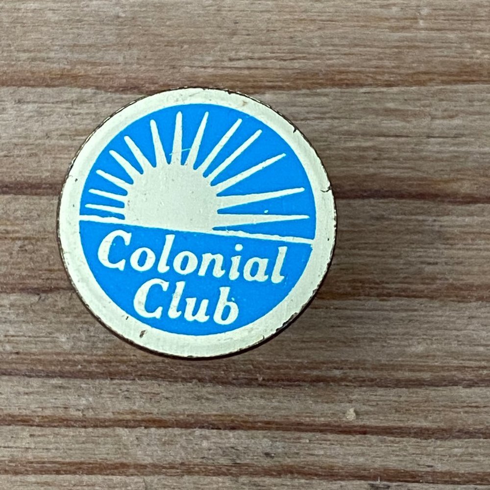 Colonial Club Lapel Pin